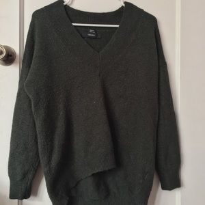 Green long sleeve sweater